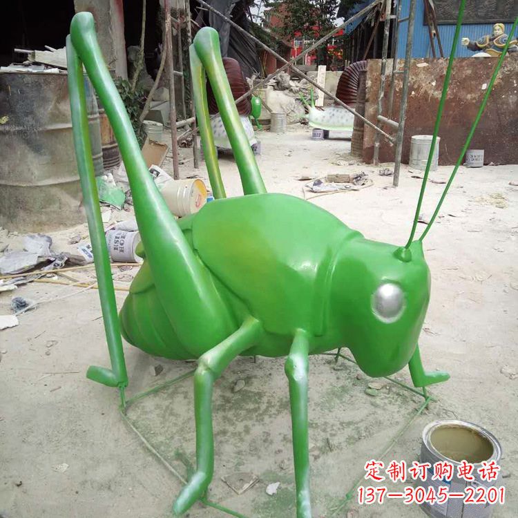 浙江玻璃钢蚂蚱蝗虫雕塑
