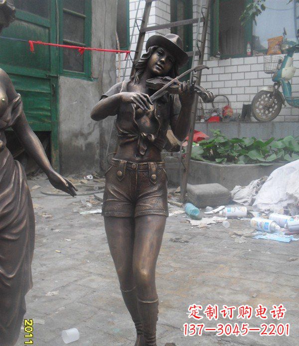 浙江美丽的玻璃钢女性雕塑