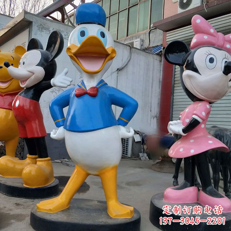 浙江玻璃钢唐老鸭和米老鼠卡通雕塑
