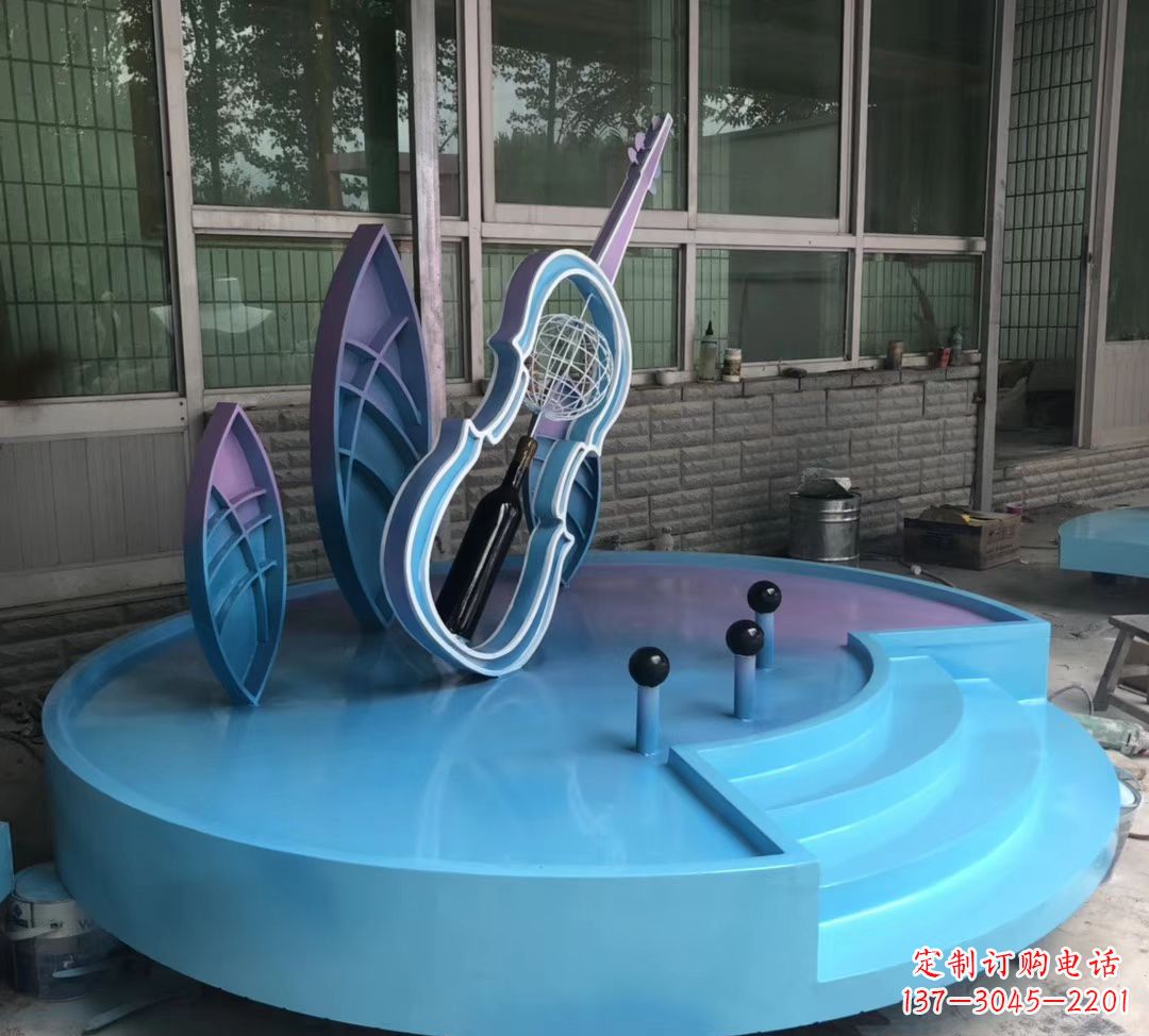 浙江大提琴雕塑精致的艺术瑰宝
