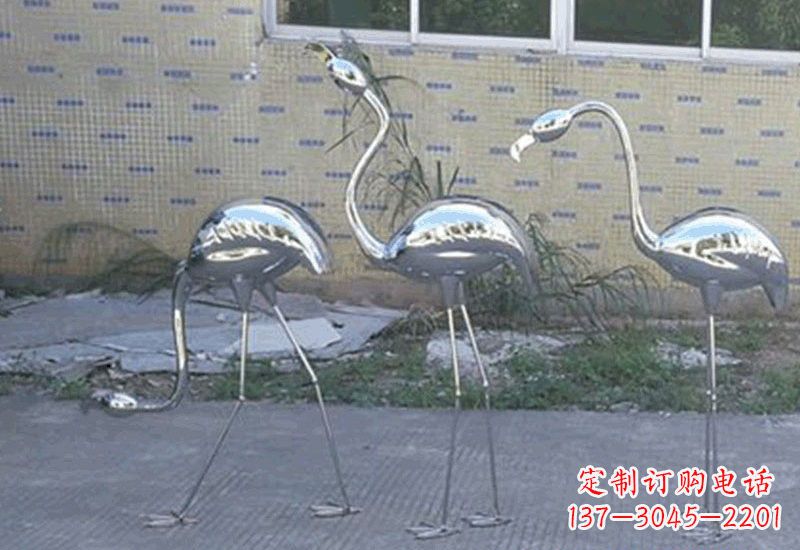 浙江不锈钢火烈鸟雕塑给人以美好的视觉享受