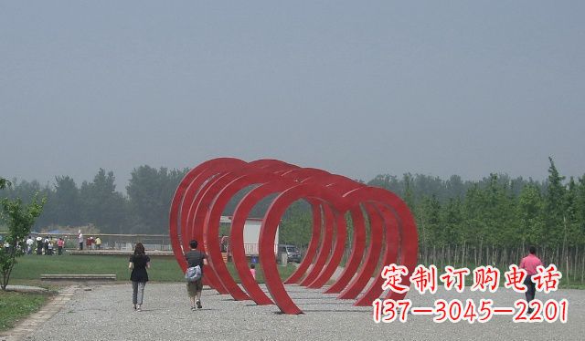 浙江不锈钢心形拱门雕塑美丽而神圣