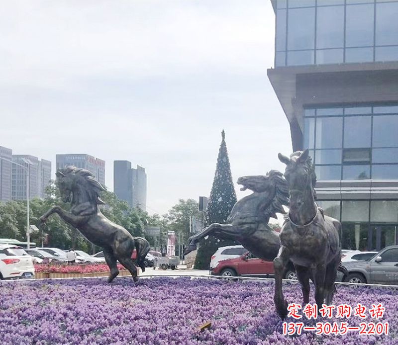 浙江广场动物奔跑的马铜雕