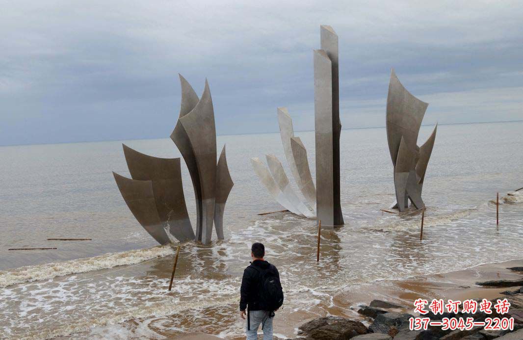 浙江海边不锈钢船帆景观雕塑