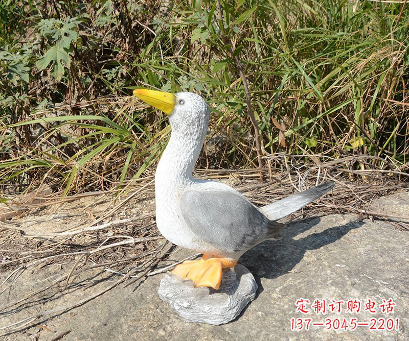 浙江学校雕塑和平鸽